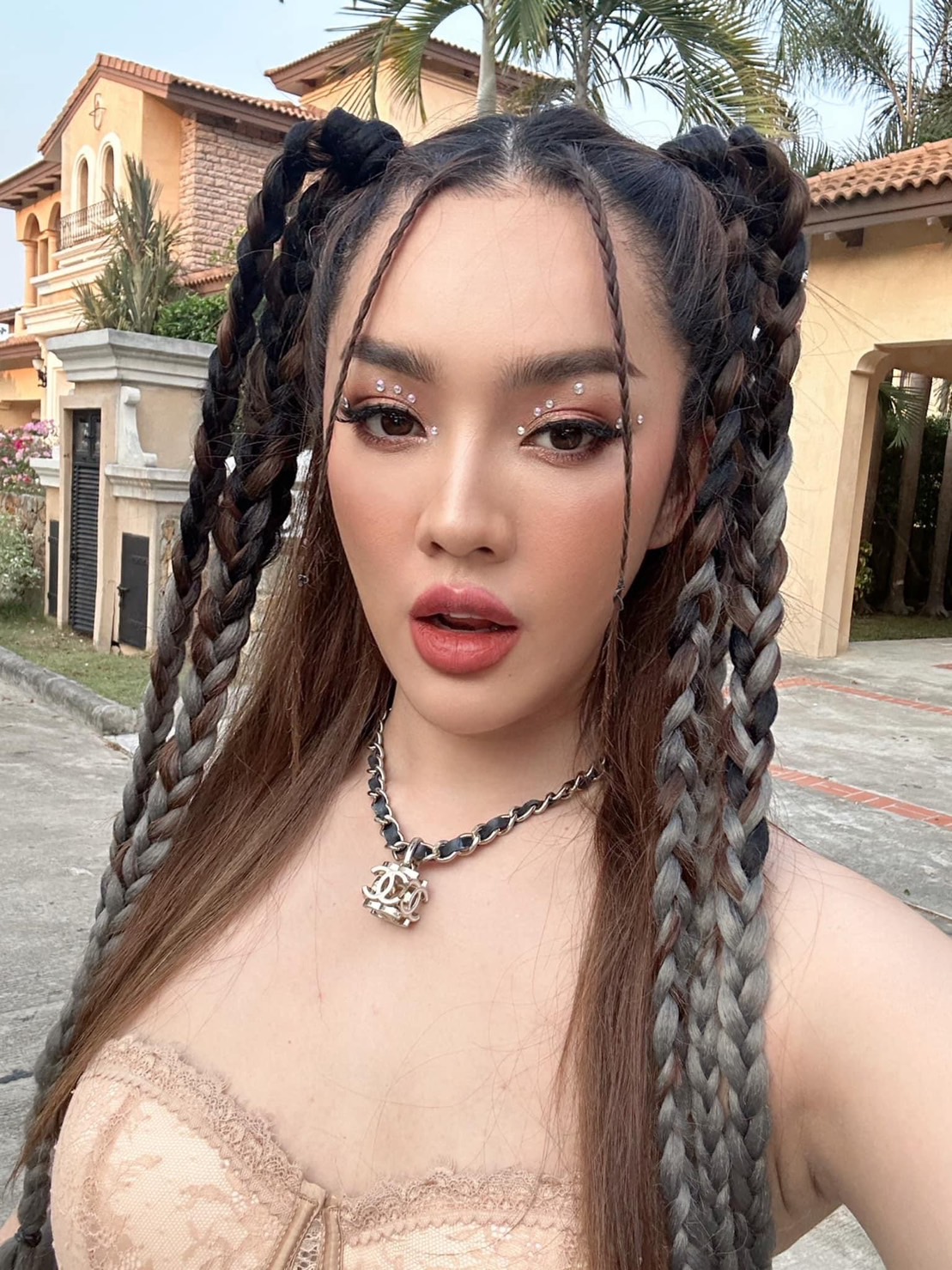 เห็นข่าวแล้วหัวจะปวด! เส้นด้าย สอดอ Style โพสต์ร่ายยาวชี้แจงปมถูกตรวจค้นบริษัท เห็นข่าวแล้วหัวจะปวด! เส้นด้าย สอดอ Style โพสต์ร่ายยาวชี้แจงปมถูกตรวจค้นบริษัท