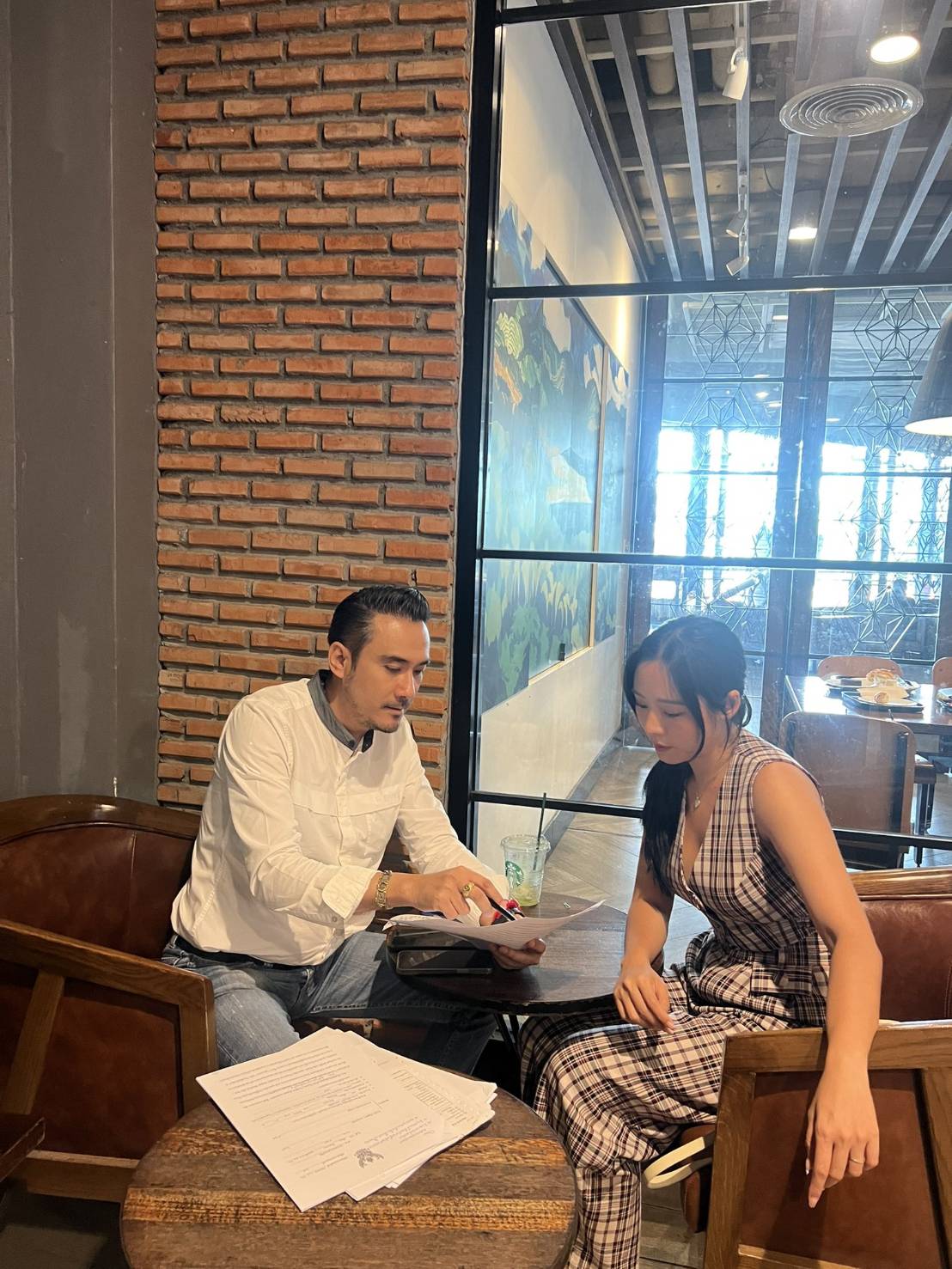 “ใบเฟิร์น อัญชสา” จ่อฟ้องชาวเน็ตปากแจ๋ว ลั่น! สิ้นเดือนเจอกันที่ศาล “ใบเฟิร์น อัญชสา” จ่อฟ้องชาวเน็ตปากแจ๋ว ลั่น! สิ้นเดือนเจอกันที่ศาล
