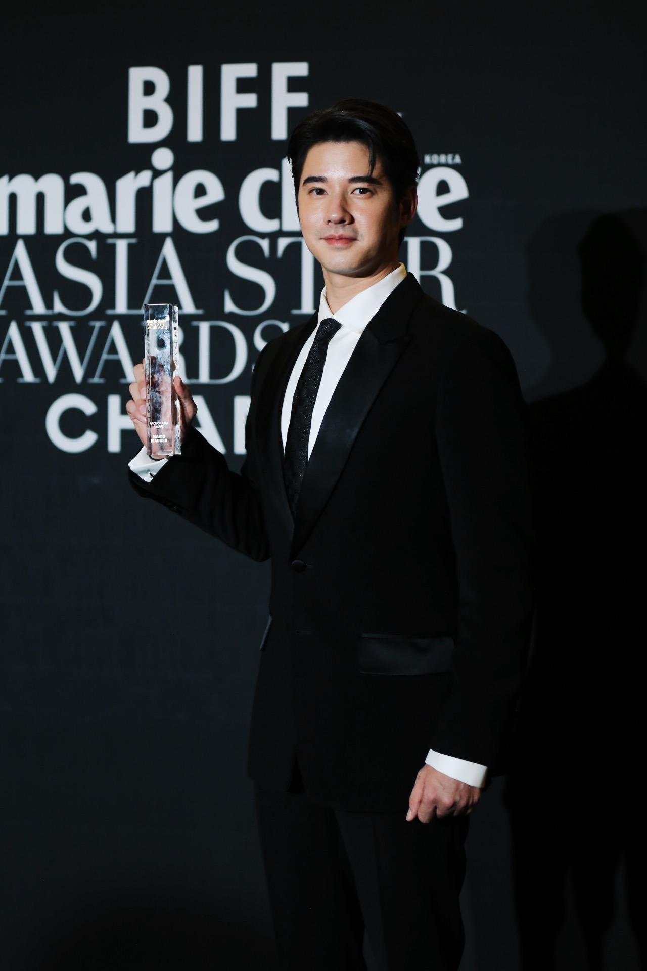 มาริโอ้ เมาเร่อ คว้ารางวัล Face of Asia ในงาน BIFF With Marie Claire Asia Star Awards 2022