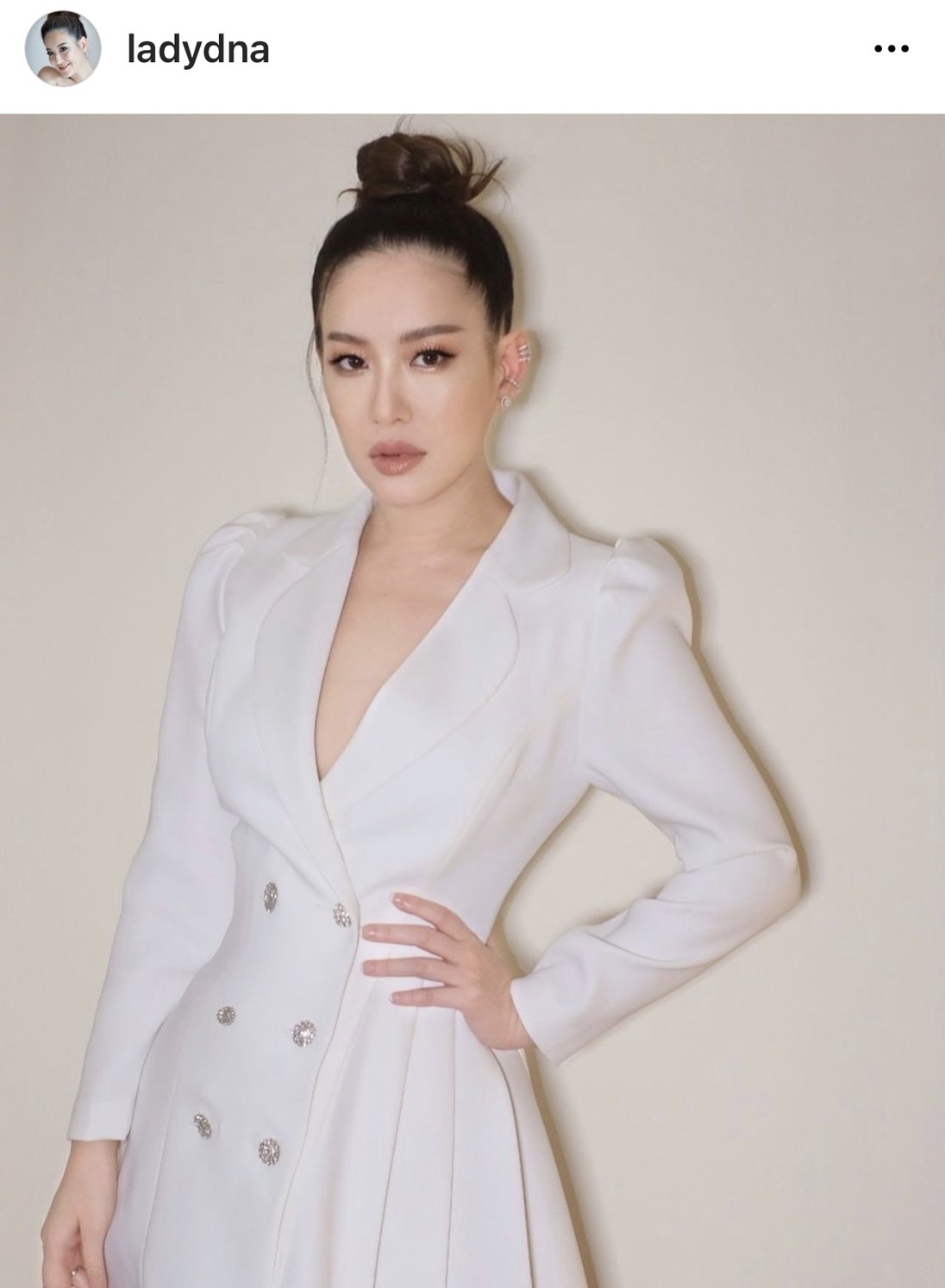 เจ้าหน้าที่ตำรวจ ออกหนังสือเตือน ได๋ ไดอาน่า ปมพบเป็นพิธีกร Forex