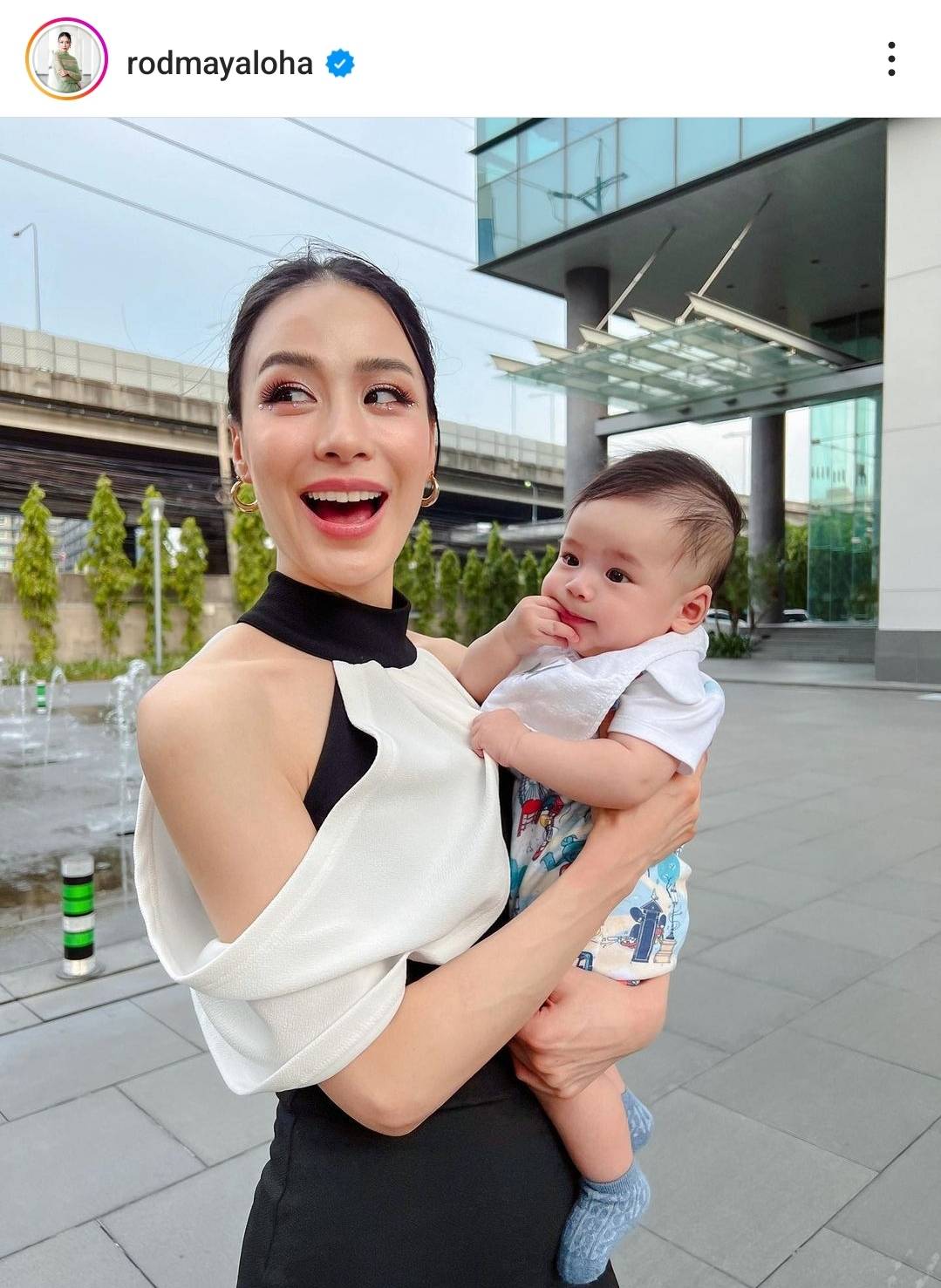 รถเมล์ รีวิวชีวิตคุณแม่ หลังลูกชาย น้องคิด อายุครบ 6 เดือน รถเมล์ รีวิวชีวิตคุณแม่ หลังลูกชาย น้องคิด อายุครบ 6 เดือน