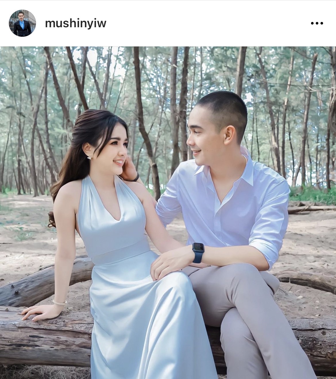 เจนนี่ ออกโรงป้อง ยิว หลังเจอชาวเน็ตแซะซื้อโทรศัพท์ให้วันครบรอบ เจนนี่ ออกโรงป้อง ยิว หลังเจอชาวเน็ตแซะซื้อโทรศัพท์ให้วันครบรอบ