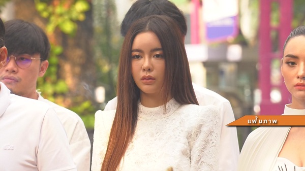 “ไอซ์ ปรีชญา” เจ็บหนัก กระดูกเท้าหักต้องใส่เฝือก   (มีคลิป)