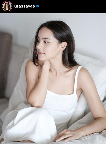 ญาญ่า ทำใจสั่น!! โพสต์ภาพสุุดเซ็กซี่ นอนชิลริมทะเล