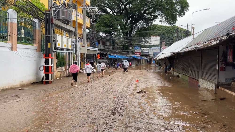 คืบหน้า น้ำท่วมเชียงราย น้ำสายลดแล้ว สินค้าตลาดสายลมจอย เสียหายยับ