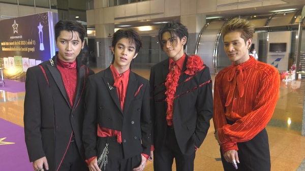 New Country เตรียมโกอินเตอร์ เผยมีงานต่างประเทศติดต่อมาแล้ว (มีคลิป)        