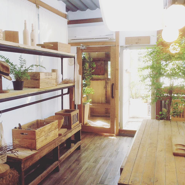 10 คาเฟ่เอกมัยทองหล่อ ร้านเด็ดใจกลางเมือง สายคาเฟ่ต้องกดไลค์ 10 คาเฟ่เอกมัยทองหล่อ ร้านเด็ดใจกลางเมือง สายคาเฟ่ต้องกดไลค์