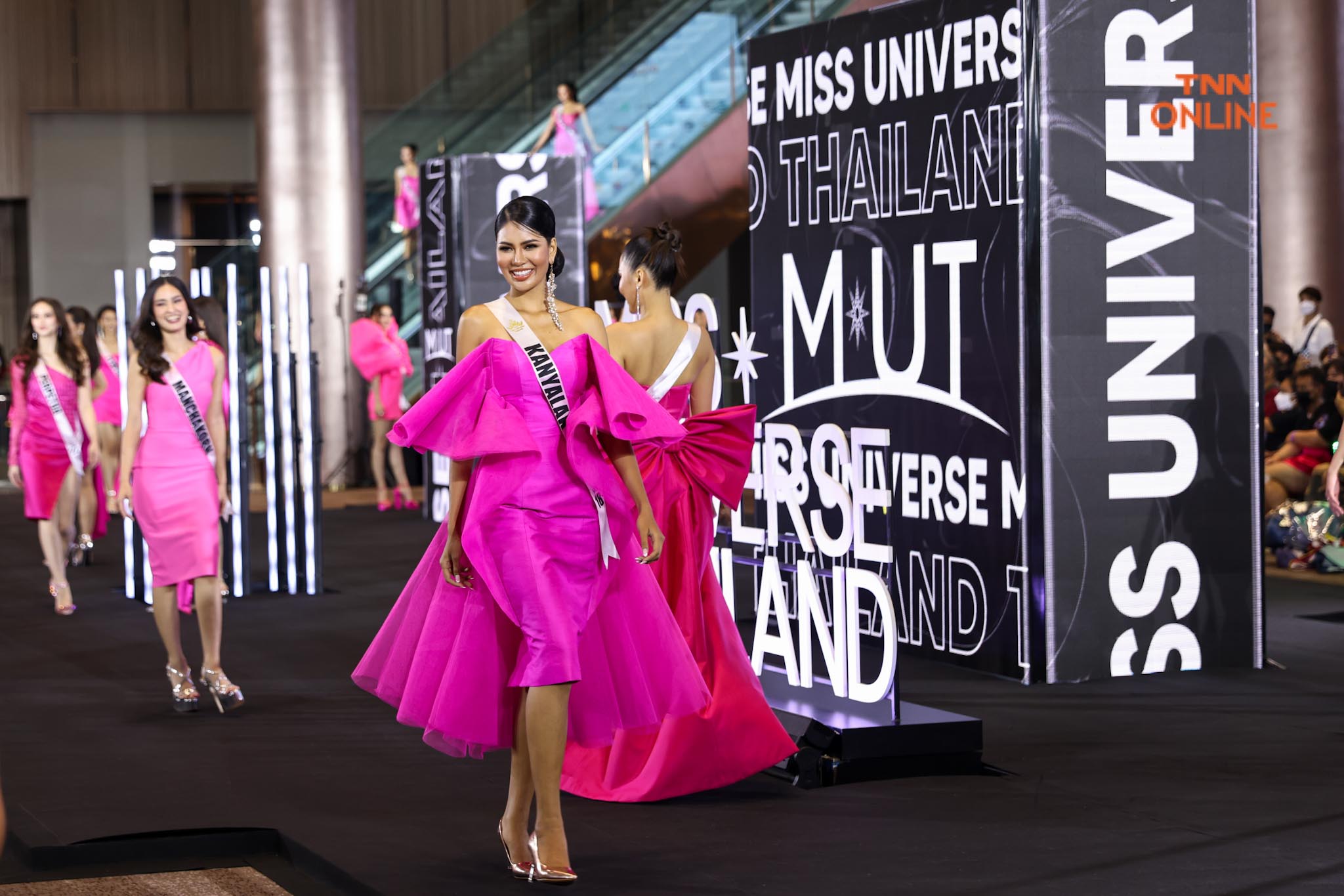 เปิดตัว 30 คนสุดท้าย MUT2022 เผยออร่าความงามใจกลางกรุงฯ เปิดตัว 30 คนสุดท้าย MUT2022 เผยออร่าความงามใจกลางกรุงฯ
