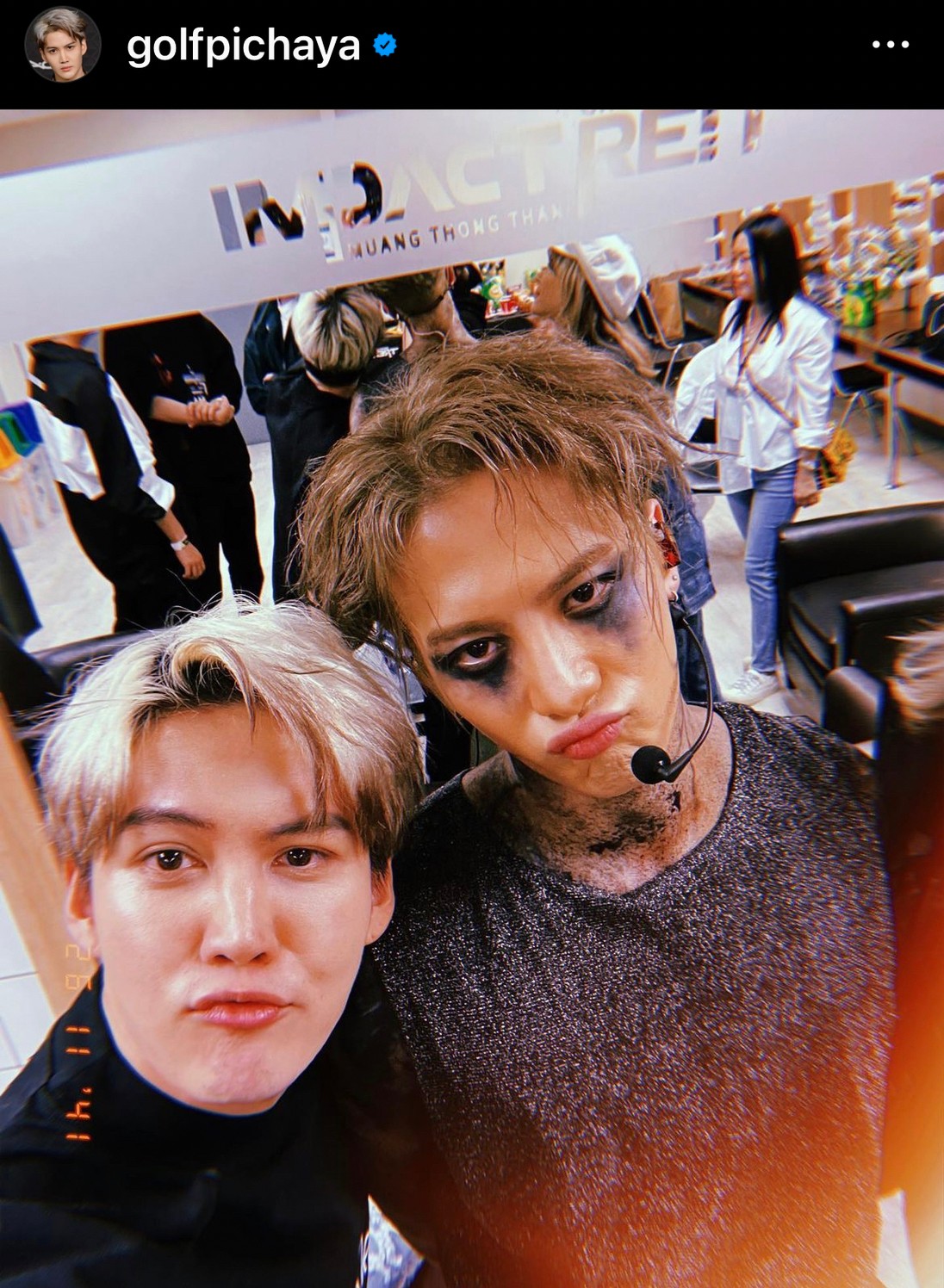 ปลื้มหนักมาก! กอล์ฟ พิชญะ มอบของขวัญสุดพิเศษให้ แจ็คสัน หวัง ปลื้มหนักมาก! กอล์ฟ พิชญะ มอบของขวัญสุดพิเศษให้ แจ็คสัน หวัง