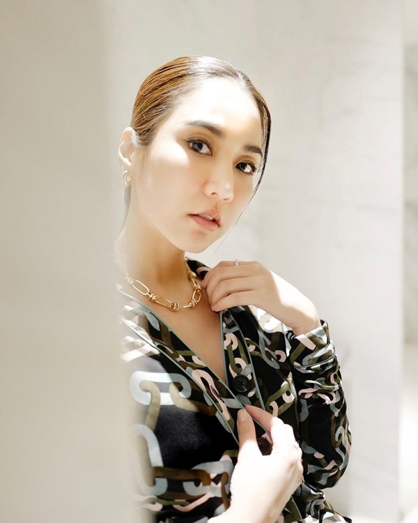 จั๊กจั่น อคัมย์สิริ สวนกลับ อดีตผู้จัดการ หลังให้สัมภาษณ์ 15 ปี ไม่เคยคิดร้าย!! จั๊กจั่น อคัมย์สิริ สวนกลับ อดีตผู้จัดการ หลังให้สัมภาษณ์ 15 ปี ไม่เคยคิดร้าย!!