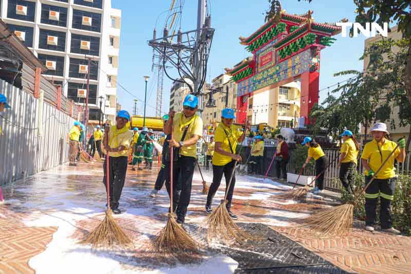 รวมพลังจิตอาสาพระราชทาน ปรับปรุงภูมิทัศน์สะพานดำรงสถิต คลองโอ่งอ่าง รวมพลังจิตอาสาพระราชทาน ปรับปรุงภูมิทัศน์สะพานดำรงสถิต คลองโอ่งอ่าง