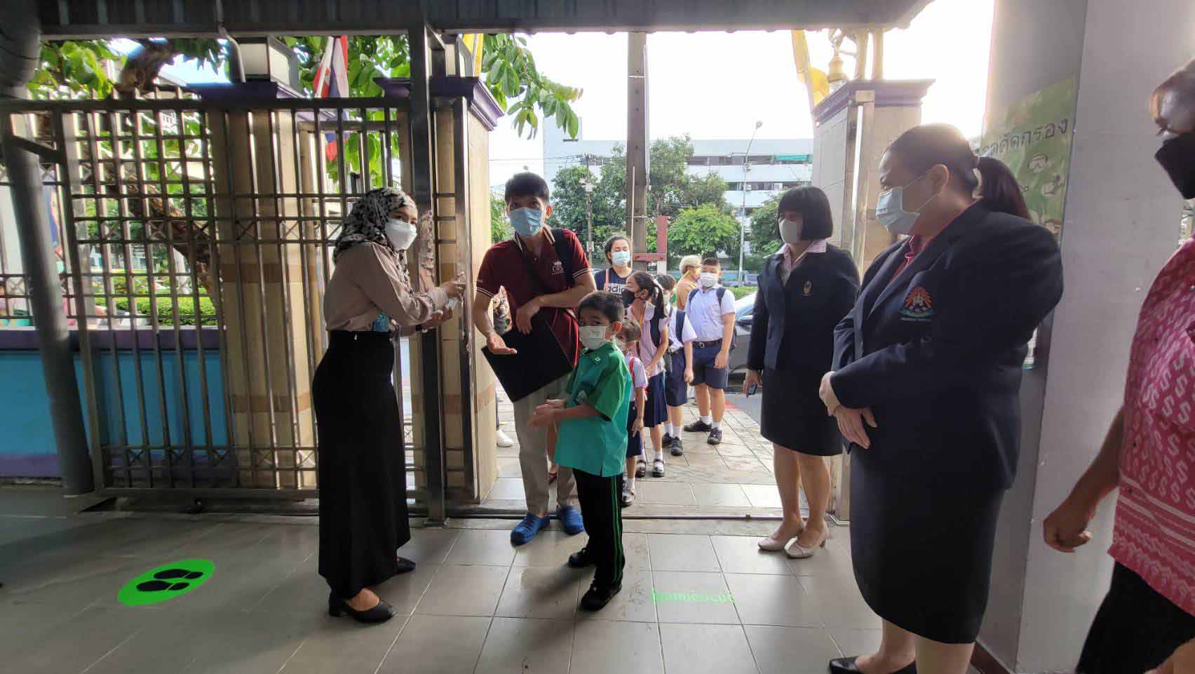 บรรยากาศเปิดเทอมวันแรก โรงเรียนพญาไท คึกคักตั้งแต่เช้า!
