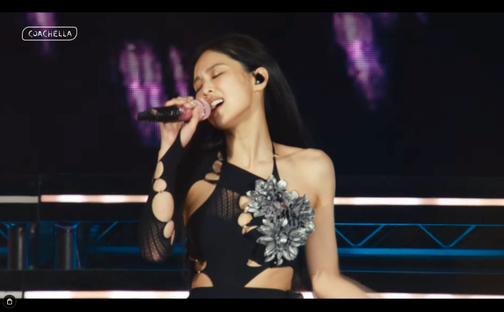 'ลิซ่า' ผงาดที่ Coachella!! นักร้องไทยคนแรกขึ้นโชว์เป็นศิลปินเฮดไลน์ พา MONEY ครองเทรนด์ 