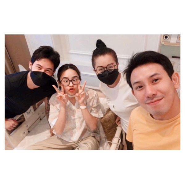 ปุยฝ้าย หมอสั่งพักฟื้นที่บ้านอีกครึ่งเดือน ปุยฝ้าย หมอสั่งพักฟื้นที่บ้านอีกครึ่งเดือน