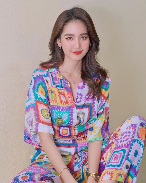 โบว์ เมลดา ยืนยันตอนนี้ยังโสด หมดลุ้นรีเทิรน์ มิกค์ ทองระย้า (มีคลิป) โบว์ เมลดา ยืนยันตอนนี้ยังโสด หมดลุ้นรีเทิรน์ มิกค์ ทองระย้า (มีคลิป)