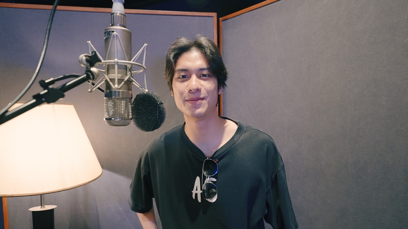 “ออกัส วชิรวิชญ์” จับไมค์โชว์เพลงร็อกครั้งแรก!! “ออกัส วชิรวิชญ์” จับไมค์โชว์เพลงร็อกครั้งแรก!!