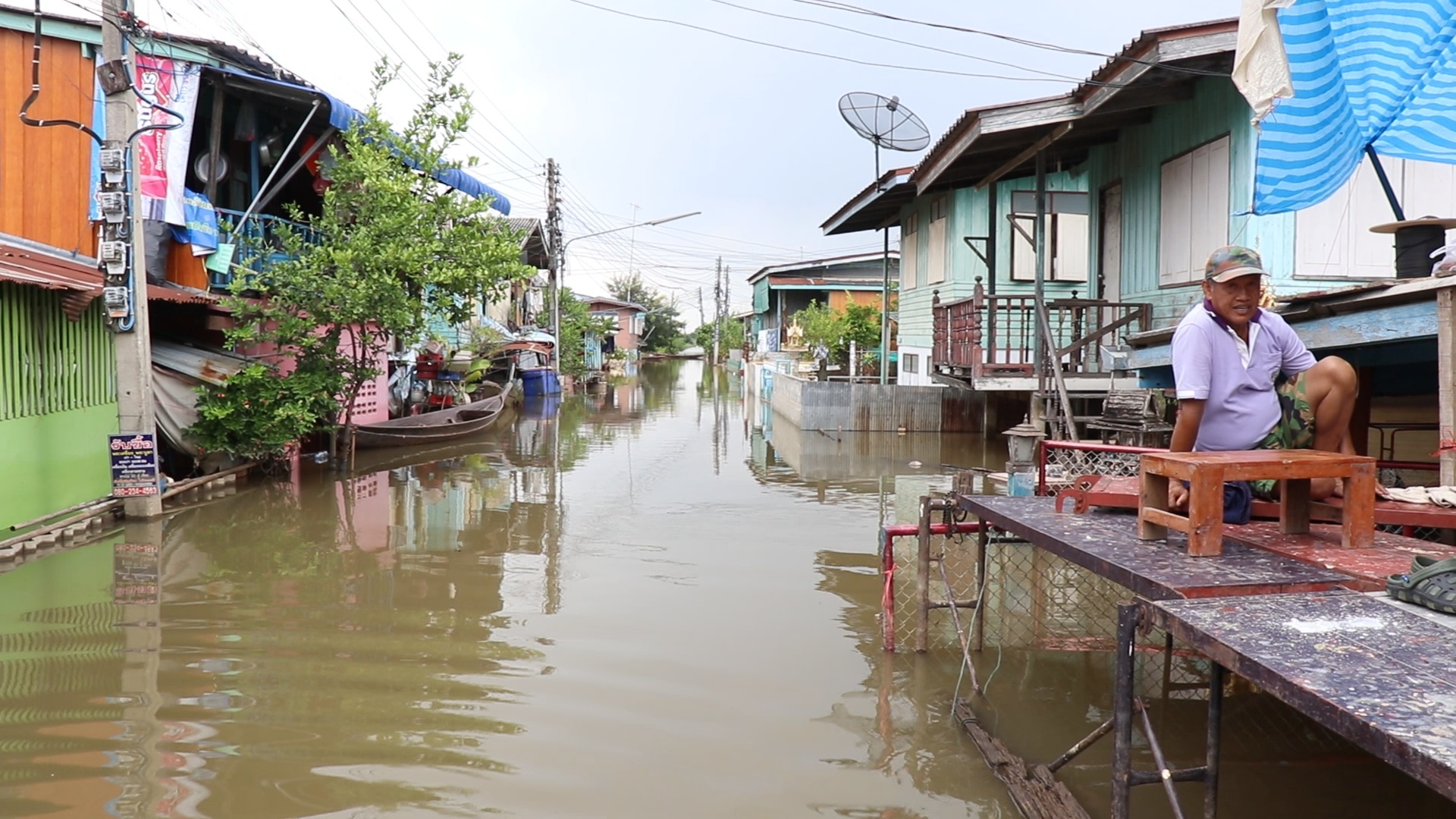 อยุธยาน้ำยังท่วม 12 อำเภอ ชาวบางบาลหลายร้อยครัวเรือนเดือดร้อนหนัก