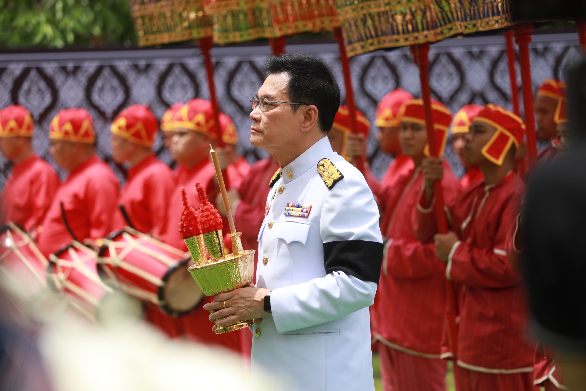 ครอบครัว “ลักษณวิศิษฏ์” น้อมสำนึกพระมหากรุณาธิคุณ พิธีพระราชทานเพลิงศพพ่อ ครอบครัว “ลักษณวิศิษฏ์” น้อมสำนึกพระมหากรุณาธิคุณ พิธีพระราชทานเพลิงศพพ่อ