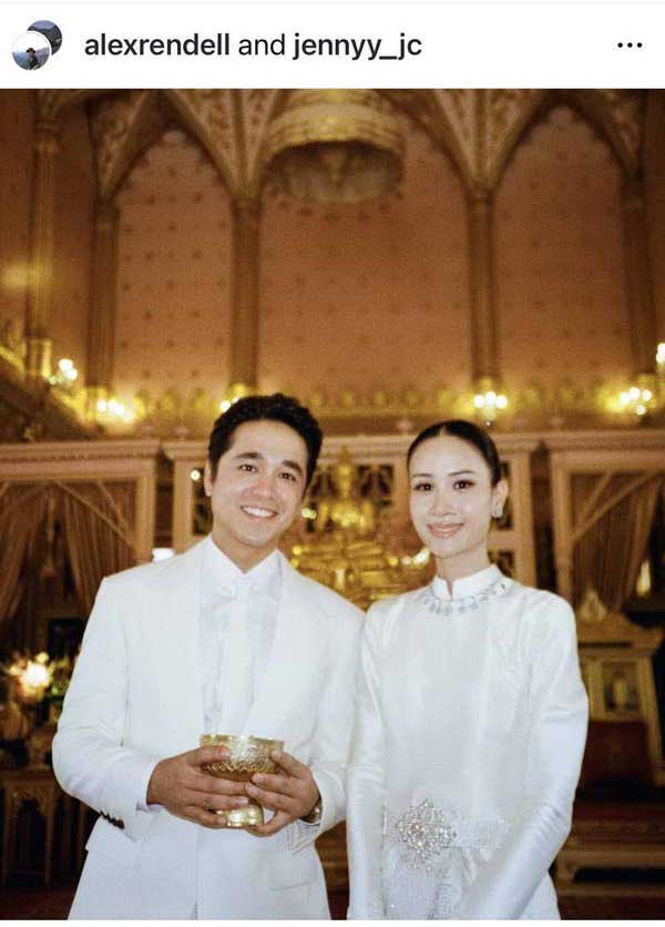 อเล็กซ์ เรนเดลล์ ควงว่าที่เจ้าสาว เจนนี่ เข้าพิธีรับน้ำพระพุทธมนต์ อเล็กซ์ เรนเดลล์ ควงว่าที่เจ้าสาว เจนนี่ เข้าพิธีรับน้ำพระพุทธมนต์