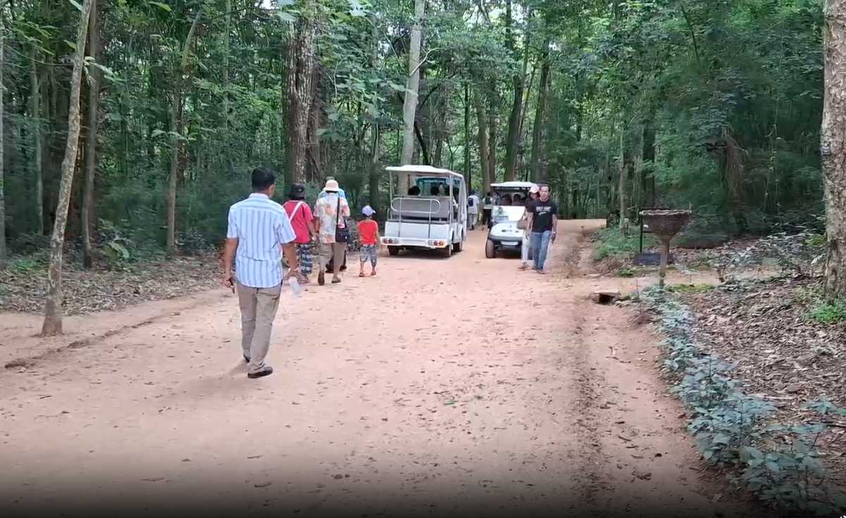 นทท.ชมอุทยานฯภูพระบาทคึกคัก ปลื้มมรดกโลกแห่งใหม่ นทท.ชมอุทยานฯภูพระบาทคึกคัก ปลื้มมรดกโลกแห่งใหม่
