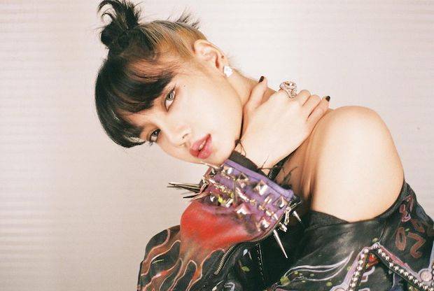ยุติธรรมกับ ‘ลิซ่า’?!! สื่อกิมจิตีข่าวแฟนคลับ ‘ลิซ่า BLACKPINK’ ระรานสมาชิกวงคนอื่นๆ ยุติธรรมกับ ‘ลิซ่า’?!! สื่อกิมจิตีข่าวแฟนคลับ ‘ลิซ่า BLACKPINK’ ระรานสมาชิกวงคนอื่นๆ