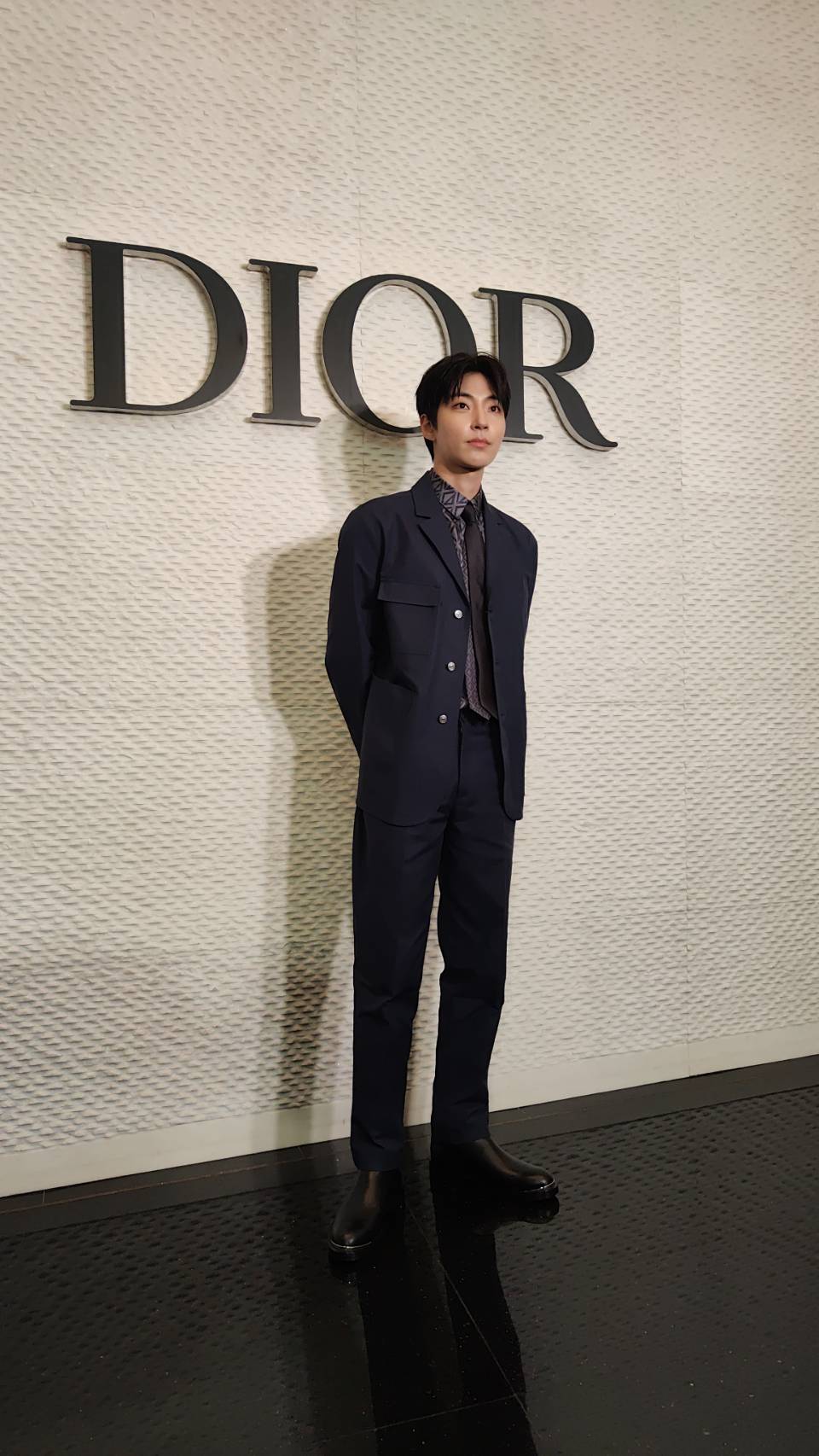 เปิดภาพหนุ่มหล่อ ฮวังอินยอบ ร่วมงานแบรนด์ Dior ที่ประเทศไทย