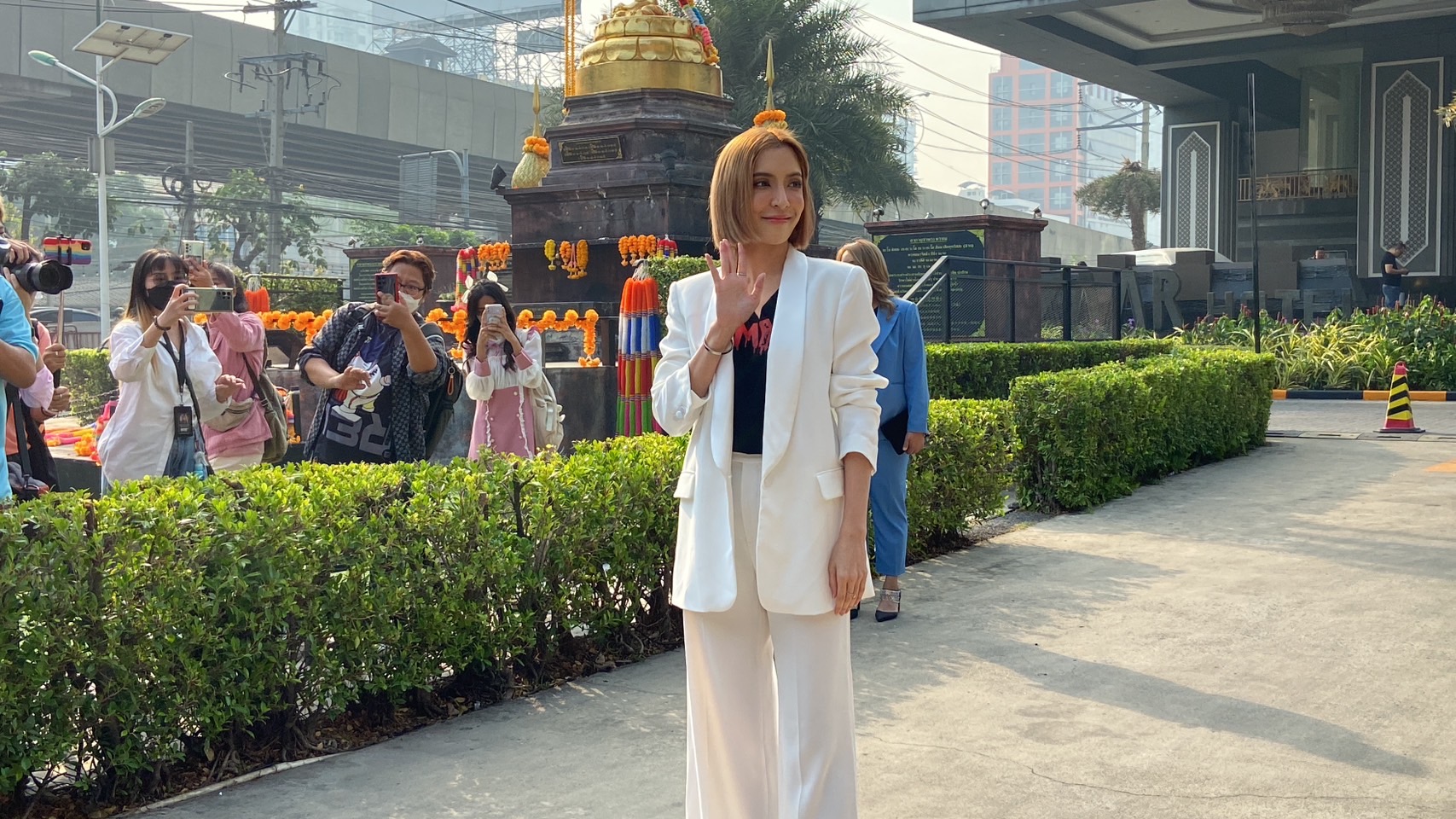 สีหน้าสดใส พิงกี้ สาวิกา ประเดิมงานแรกหลังถูกปล่อยตัวชั่วคราว