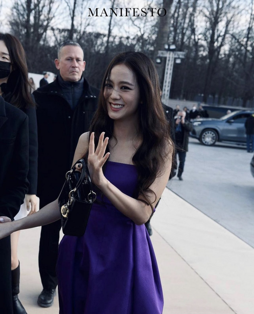 'จีซู-อาโป-คิมเบอร์ลี่'!! เฉิดฉายโดดเด่น ชมแฟชั่นโชว์ Dior ที่ปารีส 'จีซู-อาโป-คิมเบอร์ลี่'!! เฉิดฉายโดดเด่น ชมแฟชั่นโชว์ Dior ที่ปารีส