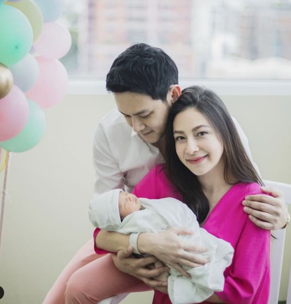 ฟลุค เกริกพล แจ้งข่าวดี นาตาลี-ลูก ตรวจรอบ 2 ไม่พบเชื้อโควิด