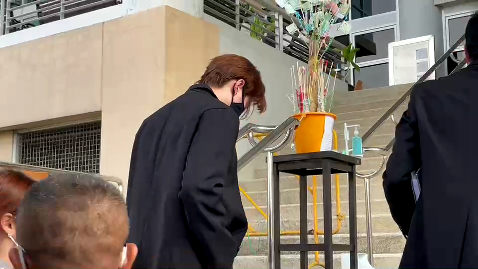ไมค์-ซาร่า เผชิญหน้า! ขึ้นศาลไกล่เกลี่ยรอบ 3 เรื่องสิทธิ์รับรองบุตร ไมค์-ซาร่า เผชิญหน้า! ขึ้นศาลไกล่เกลี่ยรอบ 3 เรื่องสิทธิ์รับรองบุตร