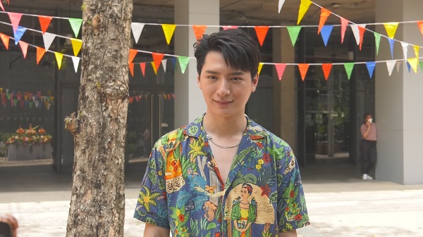 คริส พีรวัส เผย แมวช่วยเรื่องสภาพจิตใจได้ดี เวลาเจอเรื่องเครียดๆ (มีคลิป) คริส พีรวัส เผย แมวช่วยเรื่องสภาพจิตใจได้ดี เวลาเจอเรื่องเครียดๆ (มีคลิป)