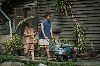 บิวกิ้น พุฒิพงศ์ ลงจอเงิน ภาพยนตร์เรื่องแรกในชีวิต “หลานม่า” บิวกิ้น พุฒิพงศ์ ลงจอเงิน ภาพยนตร์เรื่องแรกในชีวิต “หลานม่า”