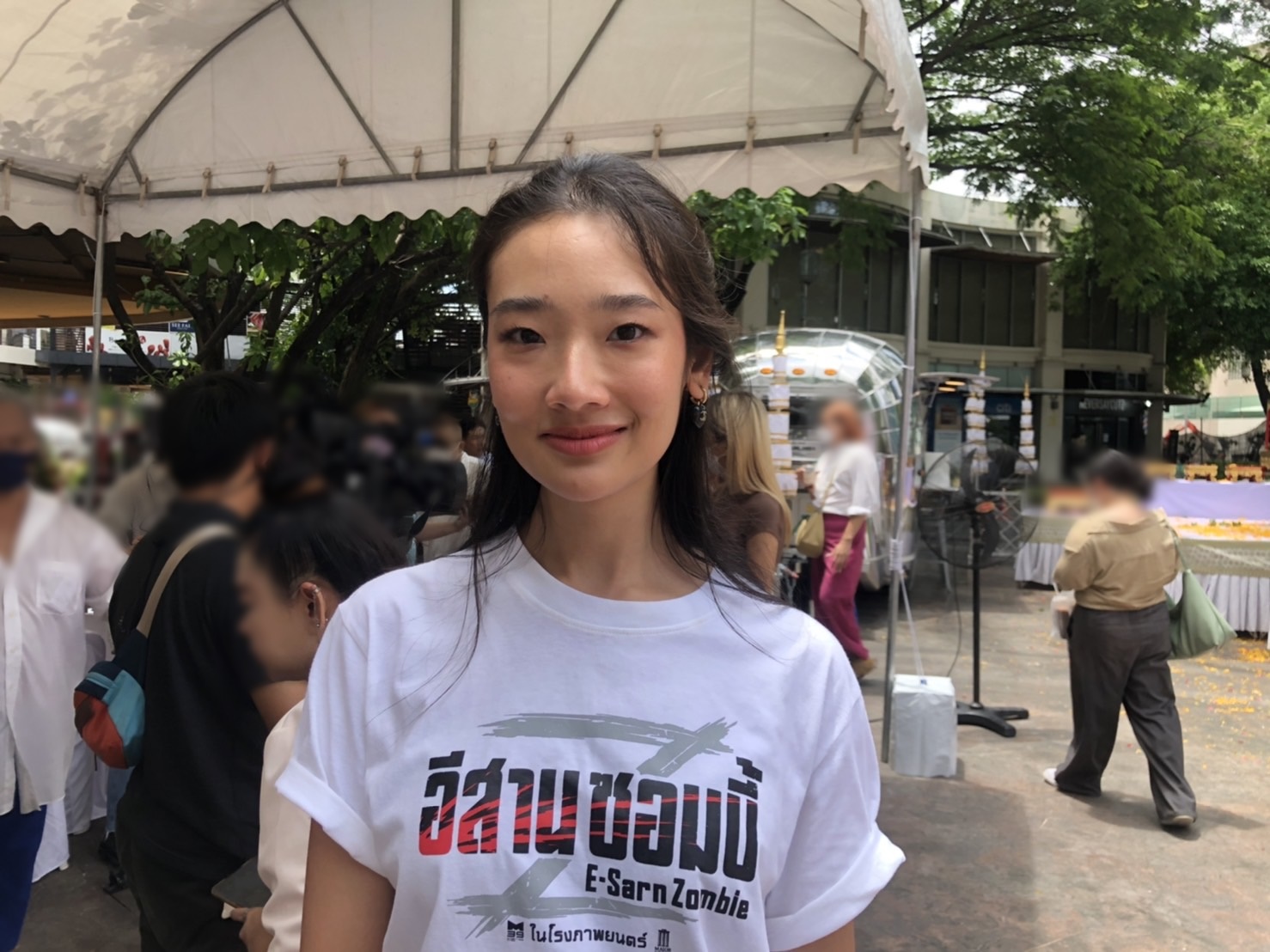 ออกแบบ ชุติมณฑน์ ยิ้มแก้มปริงานเริ่มกลับมาอีกครั้ง!! ออกแบบ ชุติมณฑน์ ยิ้มแก้มปริงานเริ่มกลับมาอีกครั้ง!!
