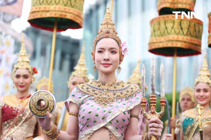 “แอฟ” สง่างามนางมโหธรเทวี นางสงกรานต์ประจำปี 2567 “แอฟ” สง่างามนางมโหธรเทวี นางสงกรานต์ประจำปี 2567