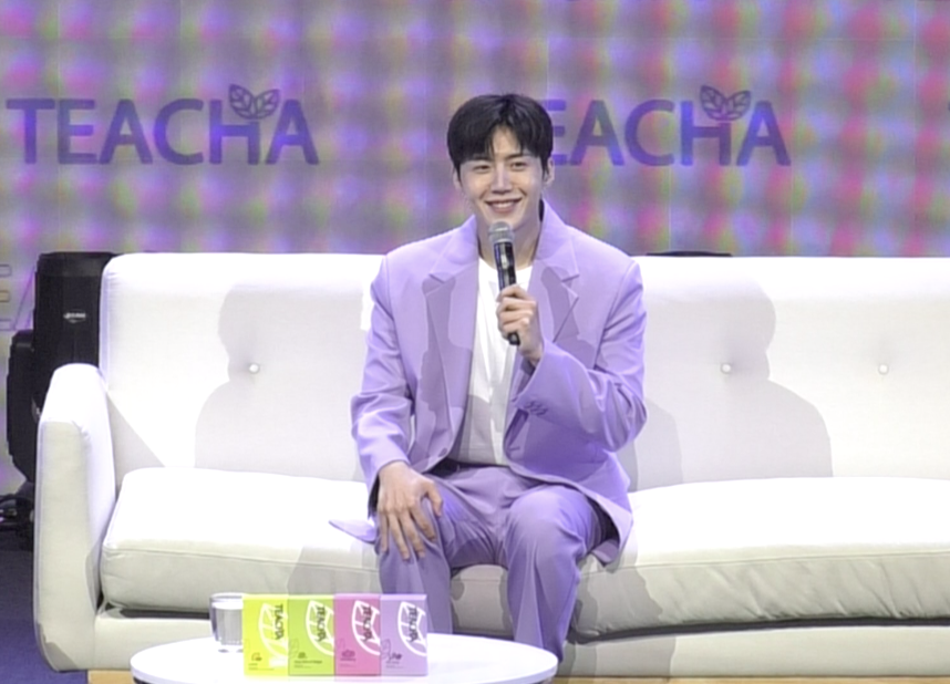 ใจดีที่หนึ่ง!! ‘คิมซอนโฮ’ บริจาค 100 ล้านวอน ช่วยเยาวชนยากไร้ในวันเกิดอายุ 37 ปี ใจดีที่หนึ่ง!! ‘คิมซอนโฮ’ บริจาค 100 ล้านวอน ช่วยเยาวชนยากไร้ในวันเกิดอายุ 37 ปี