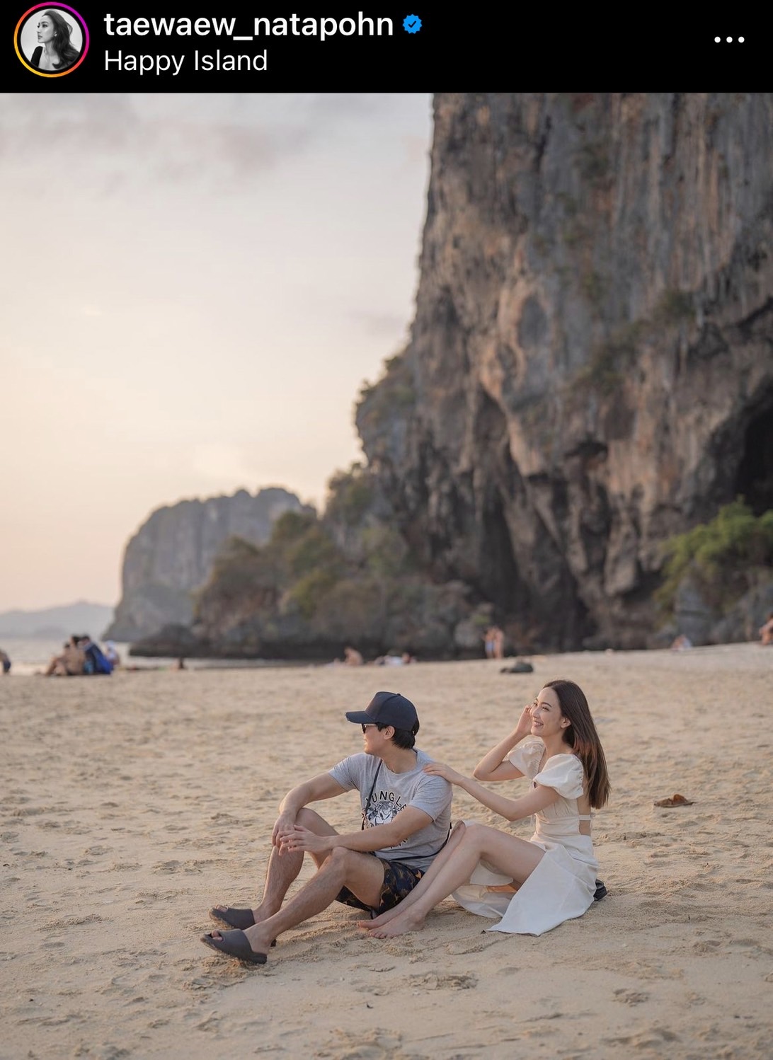แต้ว - ไฮโซณัย สาดความหวานริมทะเล แฟนคลับแห่ถามพรีเวดดิ้งหรือเปล่า!? แต้ว - ไฮโซณัย สาดความหวานริมทะเล แฟนคลับแห่ถามพรีเวดดิ้งหรือเปล่า!?