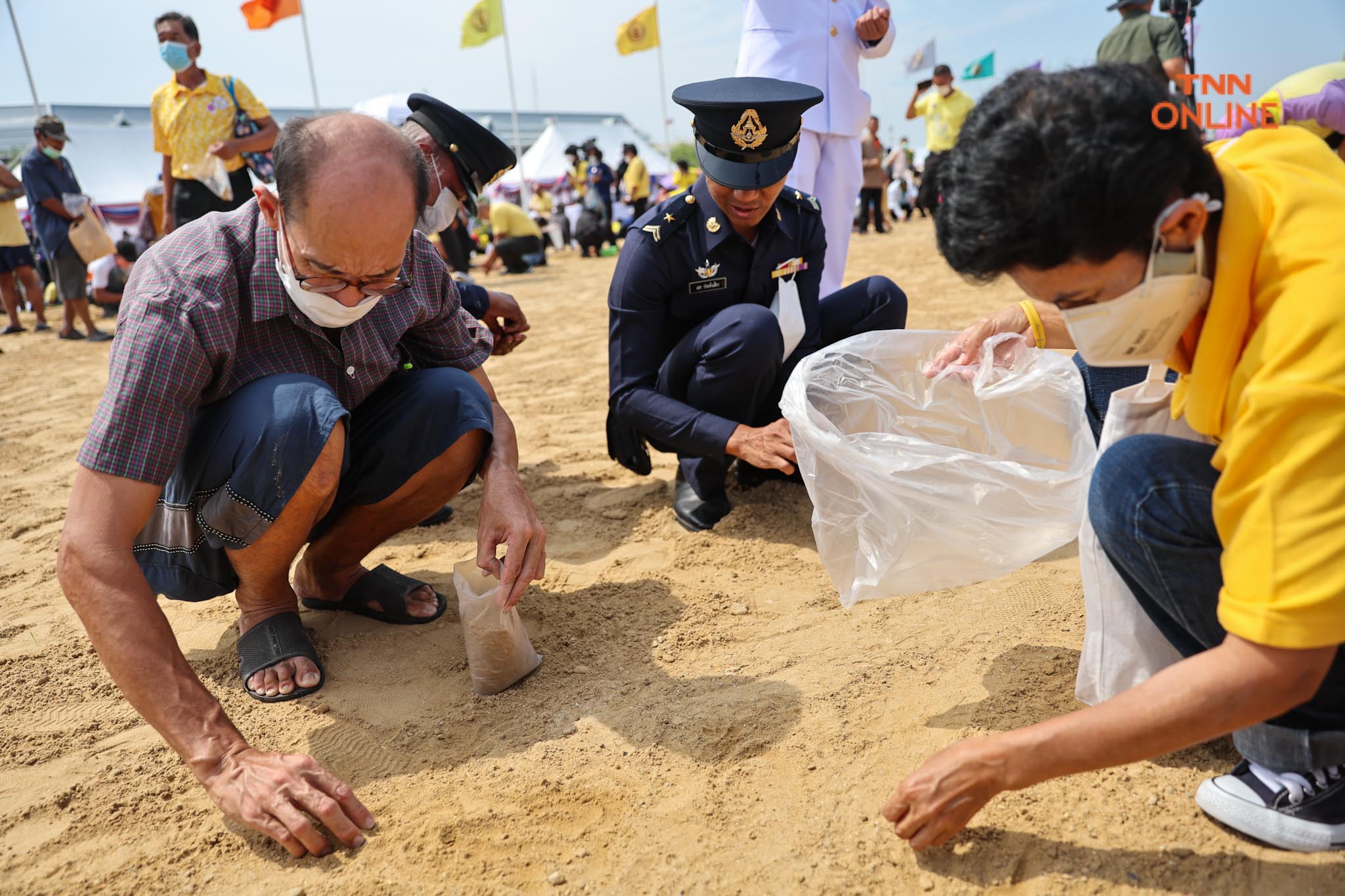 ปชช.เก็บพันธ์ุข้าวเป็นศิริมงคล เนื่องในพระราชพิธีจรดพระนังคัลแรกนาขวัญ ปชช.เก็บพันธ์ุข้าวเป็นศิริมงคล เนื่องในพระราชพิธีจรดพระนังคัลแรกนาขวัญ