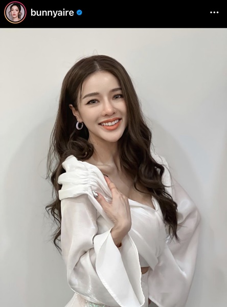 ดีใจมาก! แอร์ ภัณฑิลา เจอเพชร ที่แหวนถูกขอแต่งงานแล้ว ดีใจมาก! แอร์ ภัณฑิลา เจอเพชร ที่แหวนถูกขอแต่งงานแล้ว