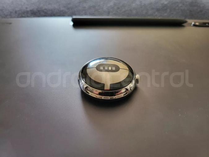 หลุดได้ไง! โมเดลต้นแบบ Google Pixel Watch รุ่นใหม่ ถูกลืมทิ้งไว้ในร้านอาหาร 