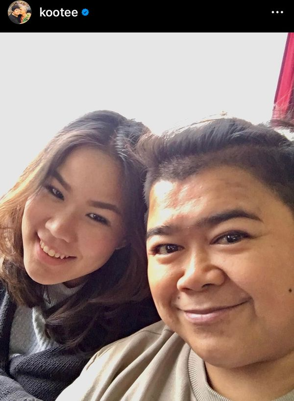 ขอแต่งงานอีกรอบ โก๊ะตี๋ คุกเข่าขอ กวาง แฟนสาวแต่งงานกลางรายการ ขอแต่งงานอีกรอบ โก๊ะตี๋ คุกเข่าขอ กวาง แฟนสาวแต่งงานกลางรายการ