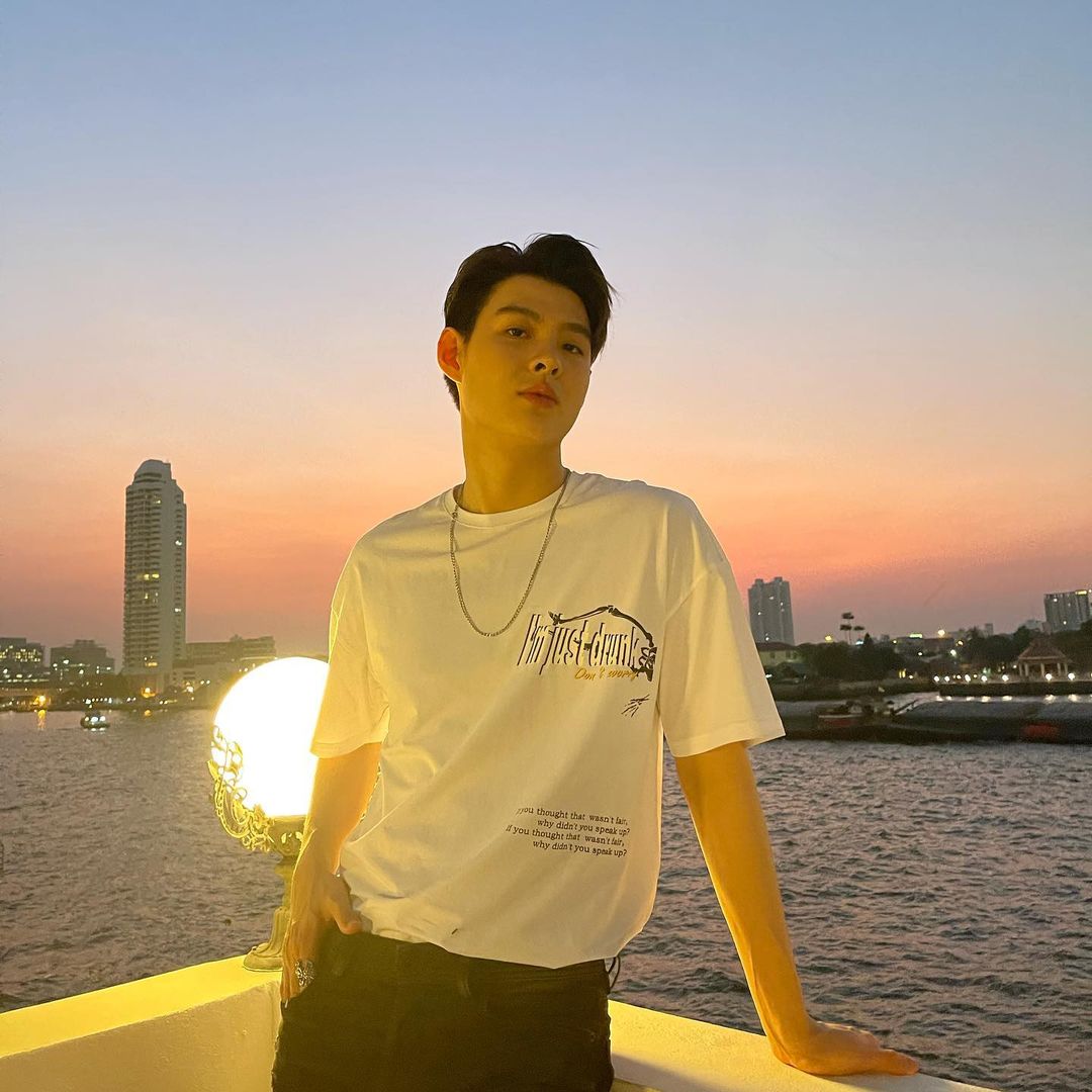 คิดถึงผ่านออนไลน์ “เซ้นต์” คุยกับแฟนคลับผ่านโซเชียล (มีคลิป)