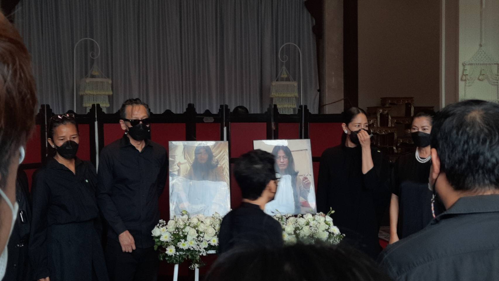 เผยภาพบรรยากาศพิธีรดน้ำศพ หม่อมหลวงพันธุ์เทวนพ เทวกุล 