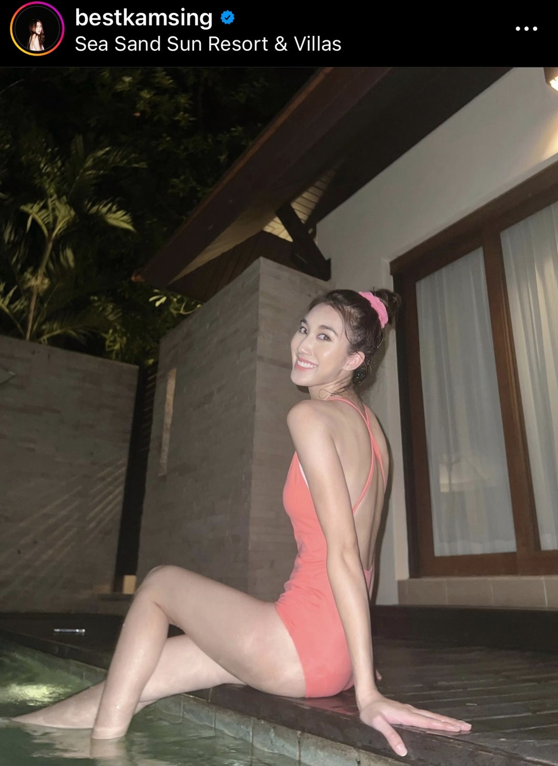 เบสท์ รักษ์วนีย์ โสดแล้วแซ่บ จัดรัวๆ โชว์ชุดว่ายน้ำ เซ็กซี่เต็ม 10 ไม่