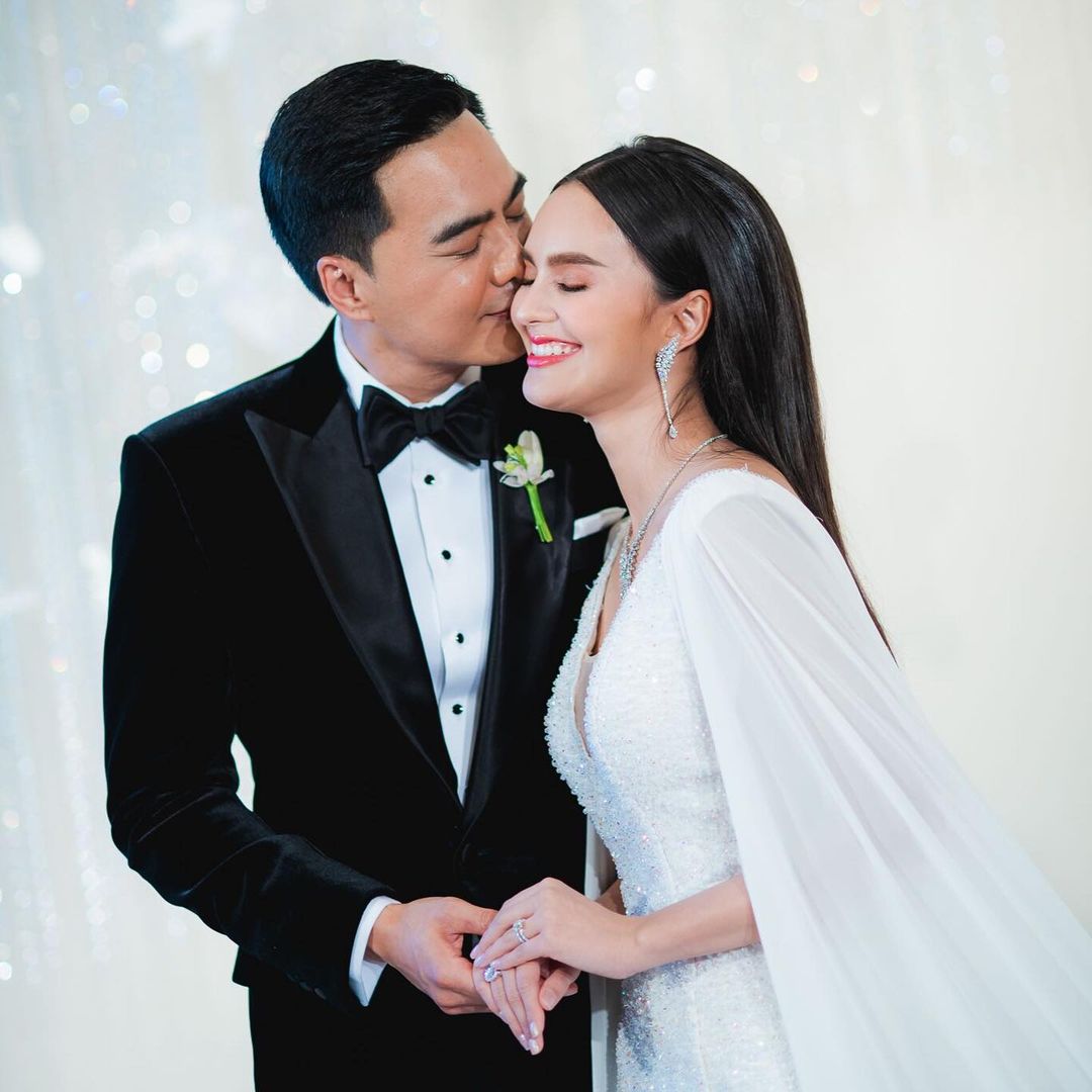 เคลลี่ ตอบชัดปิดฉากชีวิตคู่เลิกภรรยา นาย ชนุชตรา จริง จบรักต่างวัยอายุห่างกัน 22 ปี เคลลี่ ตอบชัดปิดฉากชีวิตคู่เลิกภรรยา นาย ชนุชตรา จริง จบรักต่างวัยอายุห่างกัน 22 ปี