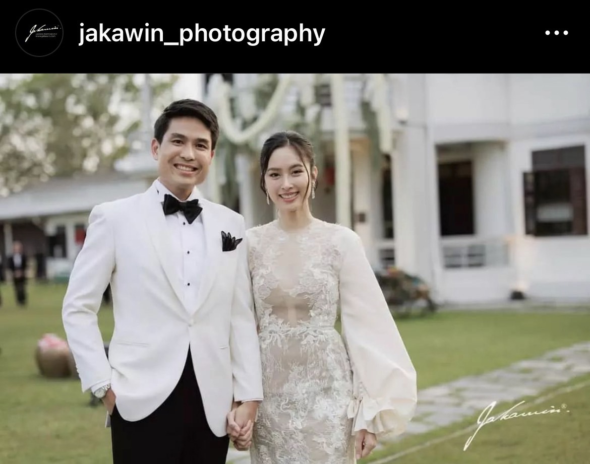 เมย์ พิชญ์นาฏ คว้าช่อดอกไม้งานแต่ง ปอย - โอ๊ค 