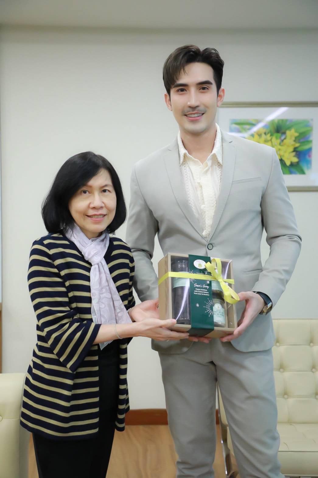 บิ๊กเอ็ม หอบกระเช้าสวัสดีผู้ใหญ่ที่อดีตต้นสังกัด เผย วันนึงผมจะกลับมาหาทุกคนนะครับ 