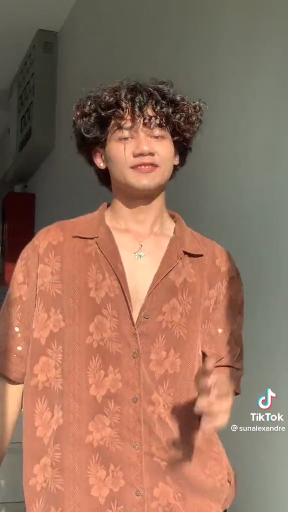 ชาวเน็ตแห่คอมเมนต์ บอล เชิญยิ้ม เปิดตัวเด็กปั้นคนใหม่ ชาวเน็ตแห่คอมเมนต์ บอล เชิญยิ้ม เปิดตัวเด็กปั้นคนใหม่