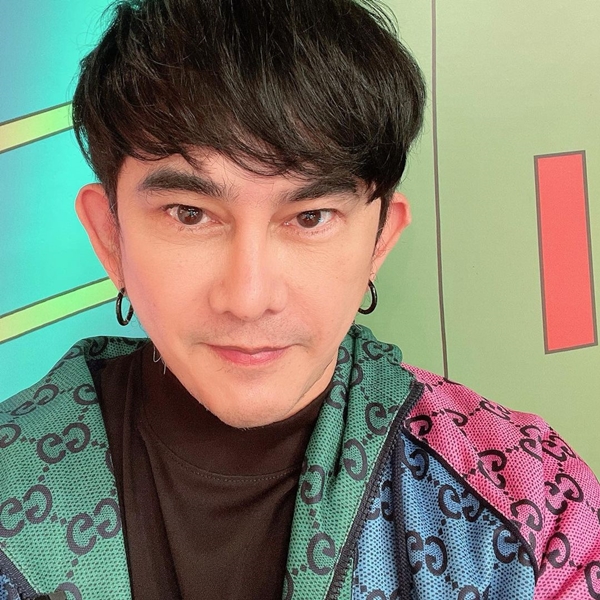 พชร์ อานนท์ แจ้งข่าวนักแสดง ต้าวหยอง ติดโควิด!! พชร์ อานนท์ แจ้งข่าวนักแสดง ต้าวหยอง ติดโควิด!!