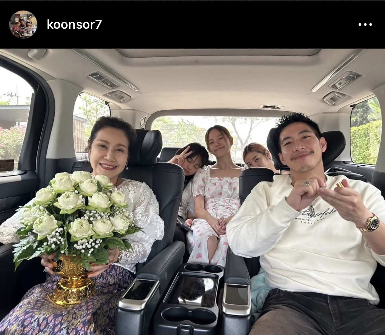 ณิชา ควงหวานใจ โตโน่ ทำบุญวันเกิดแสนอบอุ่น