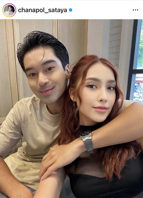 สละโสดอีกคู่! อ๊อฟ ชนะพล ทำเซอร์ไพรส์คุกเข่าขอ ฮาน่า ลีวิส แต่งงานแล้ว สละโสดอีกคู่! อ๊อฟ ชนะพล ทำเซอร์ไพรส์คุกเข่าขอ ฮาน่า ลีวิส แต่งงานแล้ว